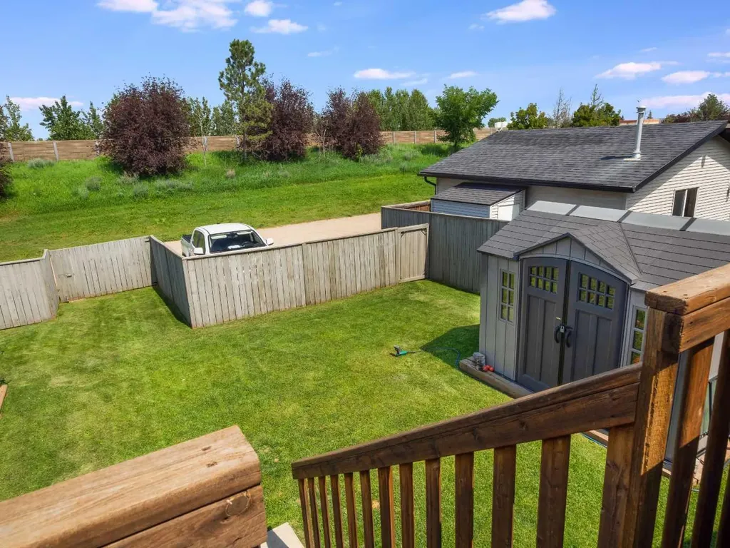 182 Jaspar Crescent Red Deer AB T4P 0G9