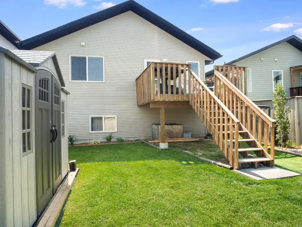 182 Jaspar Crescent Red Deer AB T4P 0G9
