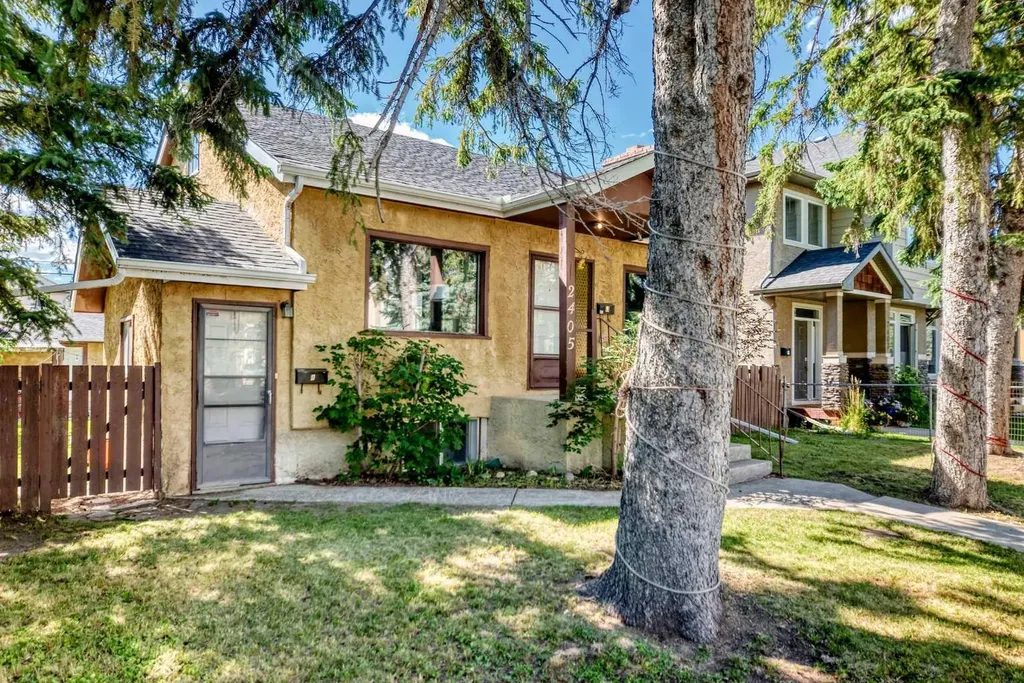 2405 30 Street SW Calgary AB T2E 2L9