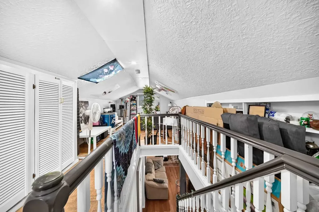 2405 30 Street SW Calgary AB T2E 2L9