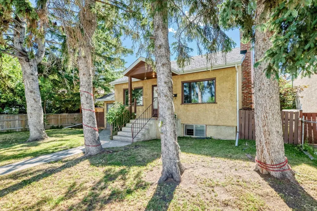 2405 30 Street SW Calgary AB T2E 2L9