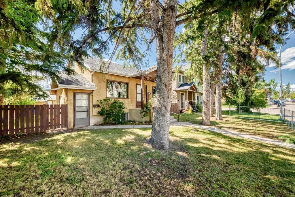 2405 30 Street SW Calgary AB T2E 2L9