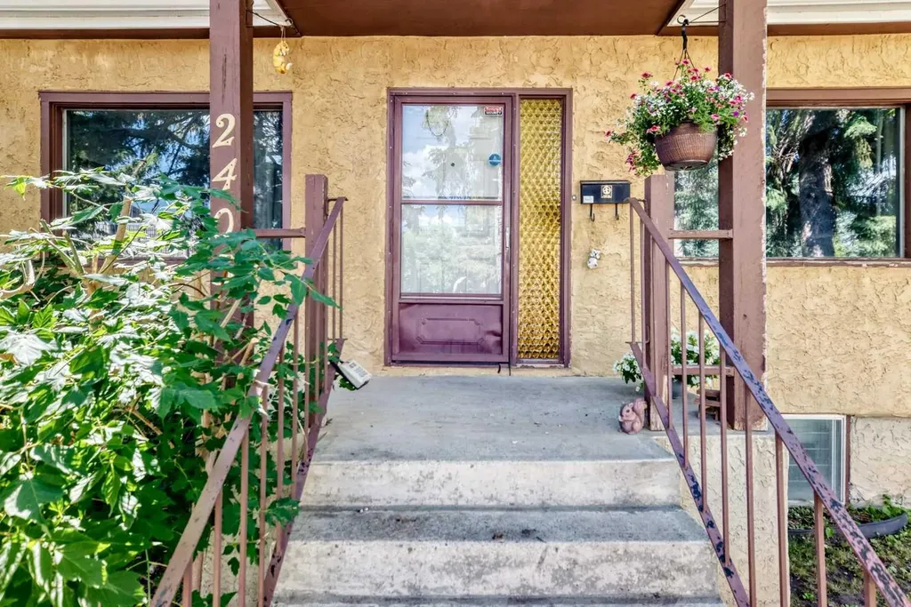 2405 30 Street SW Calgary AB T2E 2L9
