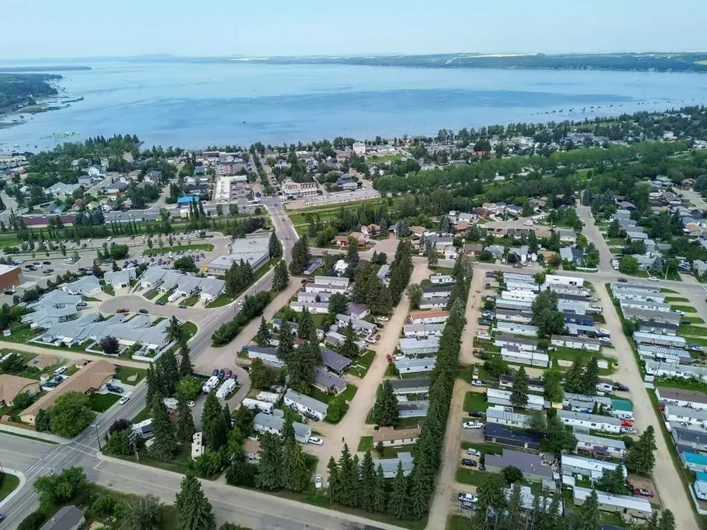 4516 48 Avenue Sylvan Lake AB T4S 1L8