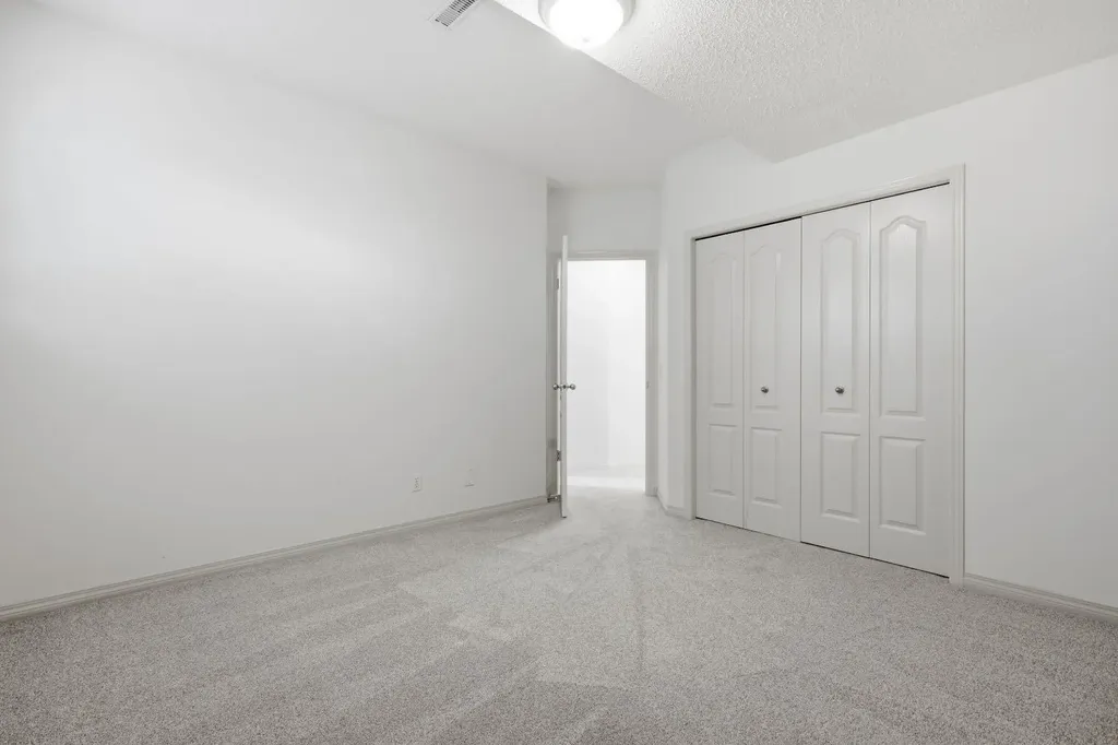 1 Gleneagles View Cochrane AB T4C 1N9