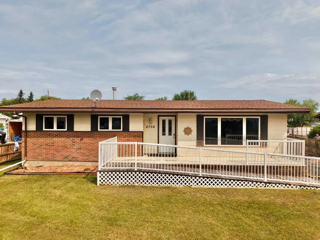 4704 48 Avenue Grimshaw AB T0H 1W0