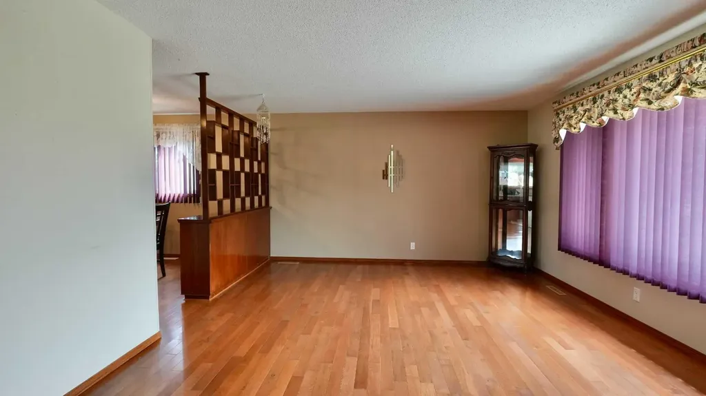 4704 48 Avenue Grimshaw AB T0H 1W0
