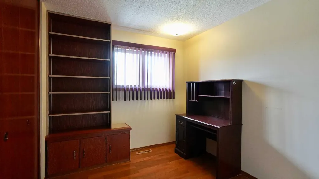 4704 48 Avenue Grimshaw AB T0H 1W0