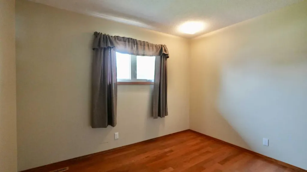 4704 48 Avenue Grimshaw AB T0H 1W0