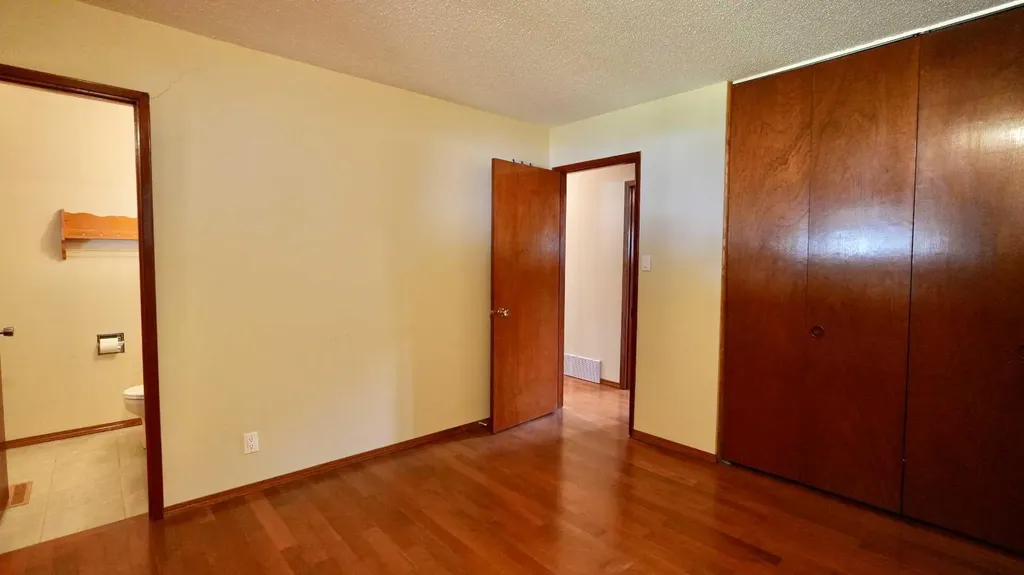 4704 48 Avenue Grimshaw AB T0H 1W0