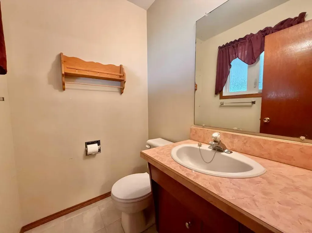 4704 48 Avenue Grimshaw AB T0H 1W0