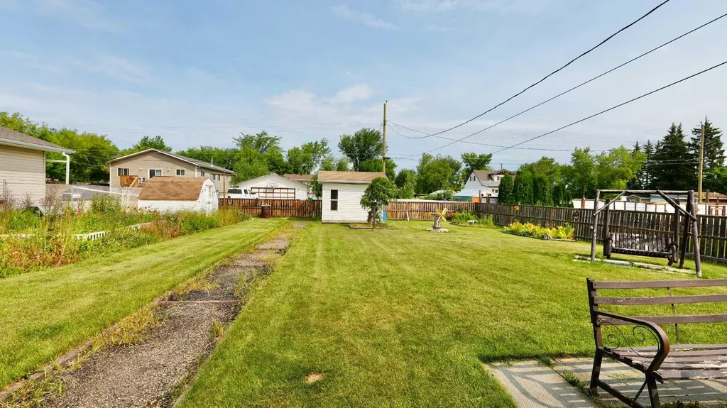 4704 48 Avenue Grimshaw AB T0H 1W0