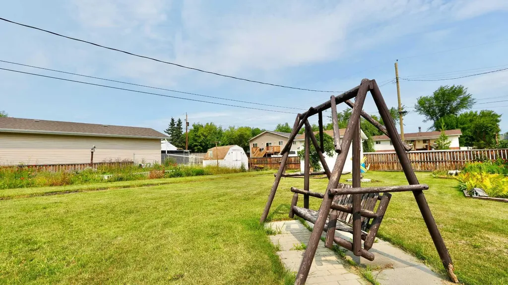 4704 48 Avenue Grimshaw AB T0H 1W0