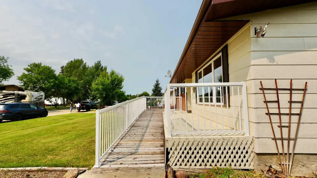 4704 48 Avenue Grimshaw AB T0H 1W0