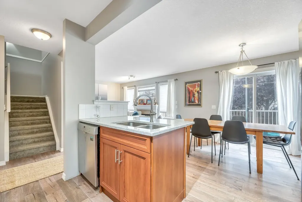127 Hillview Terrace Strathmore AB T1P1X3