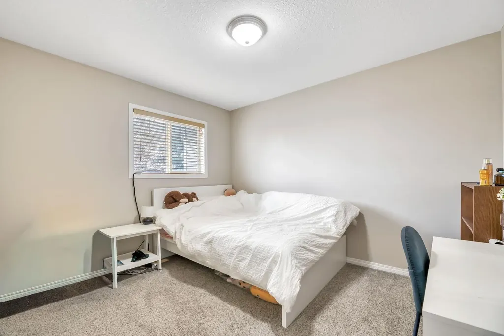 127 Hillview Terrace Strathmore AB T1P1X3