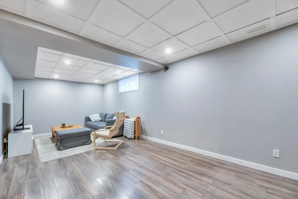 127 Hillview Terrace Strathmore AB T1P1X3