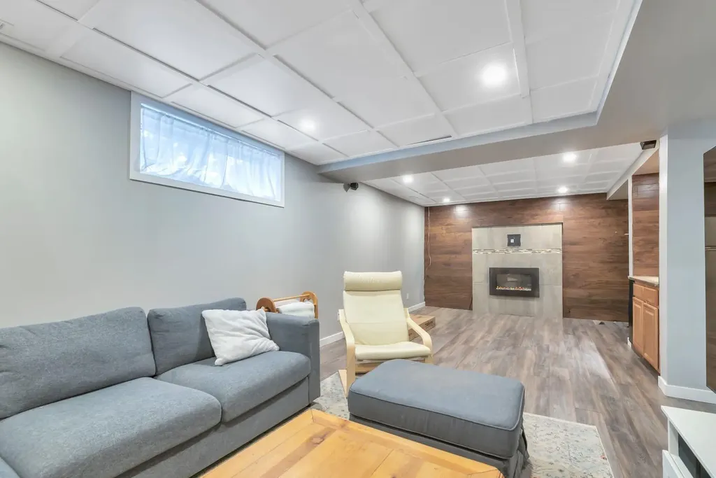 127 Hillview Terrace Strathmore AB T1P1X3