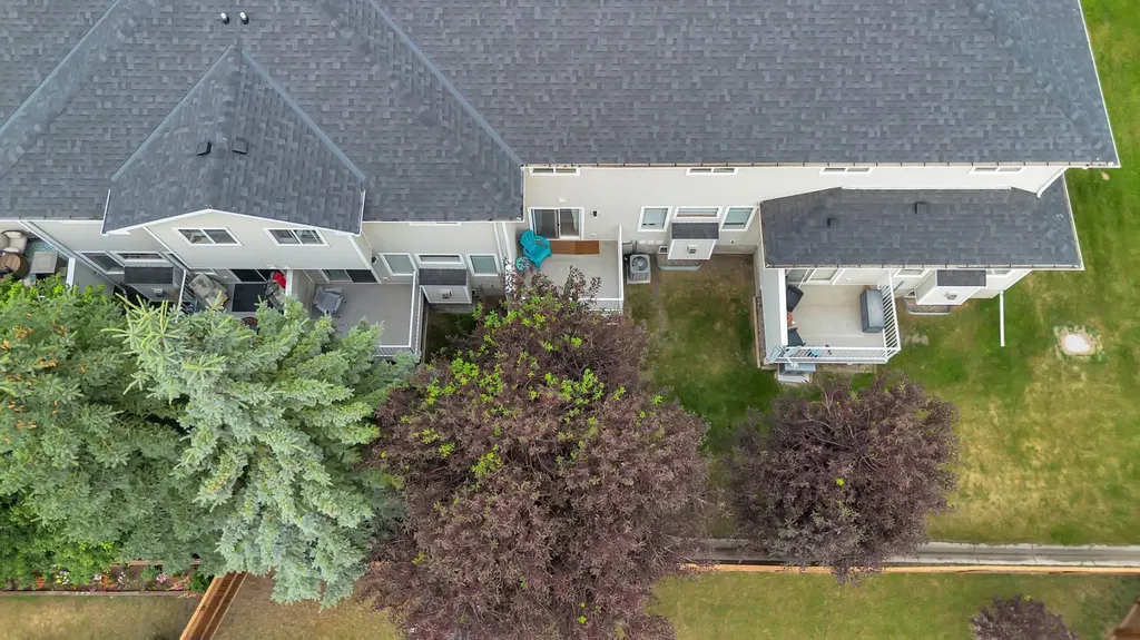 127 Hillview Terrace Strathmore AB T1P1X3