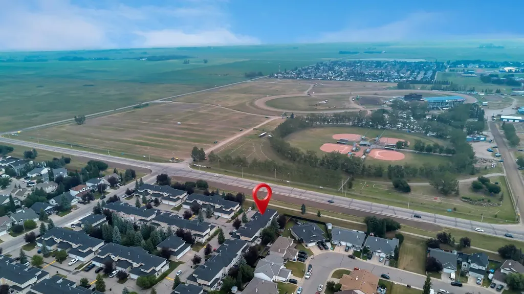 127 Hillview Terrace Strathmore AB T1P1X3