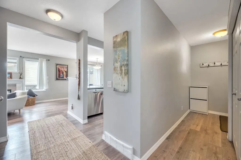 127 Hillview Terrace Strathmore AB T1P1X3