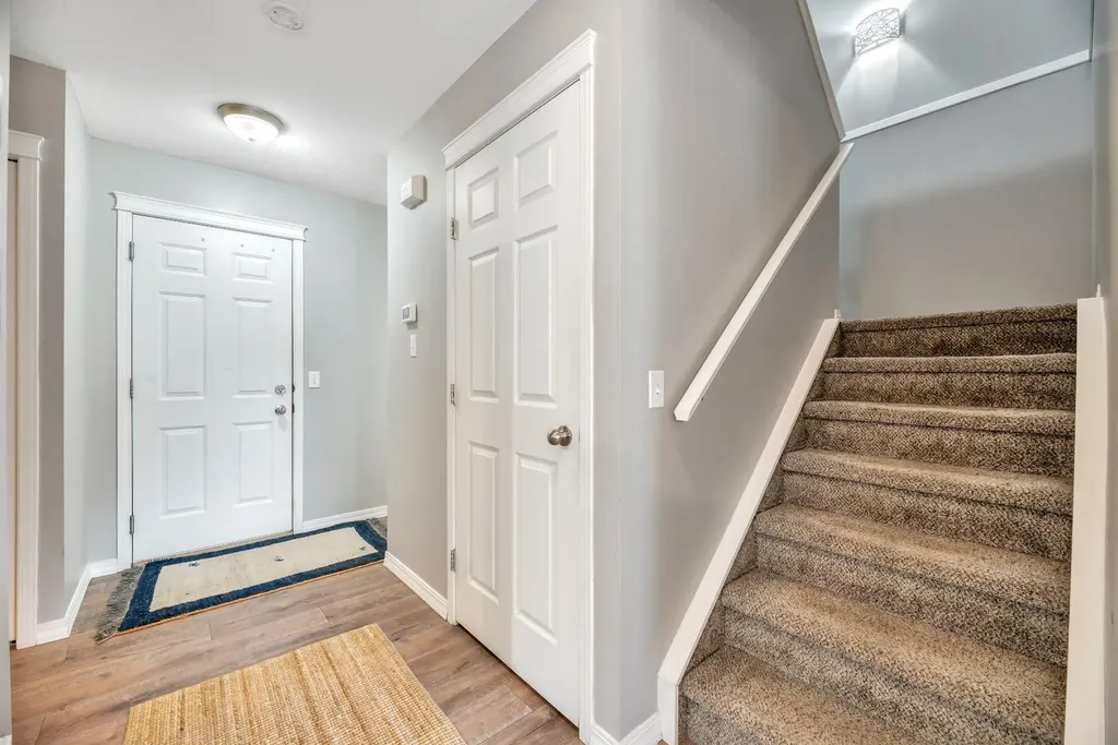127 Hillview Terrace Strathmore AB T1P1X3