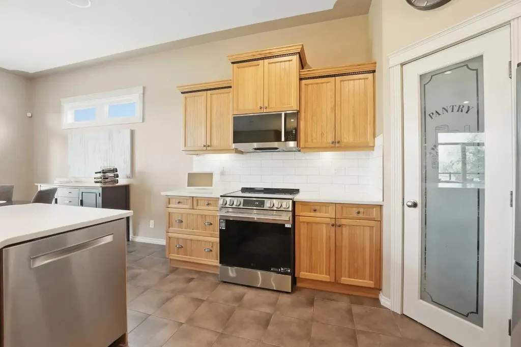 246 Addington Drive Red Deer AB T4R 3N4