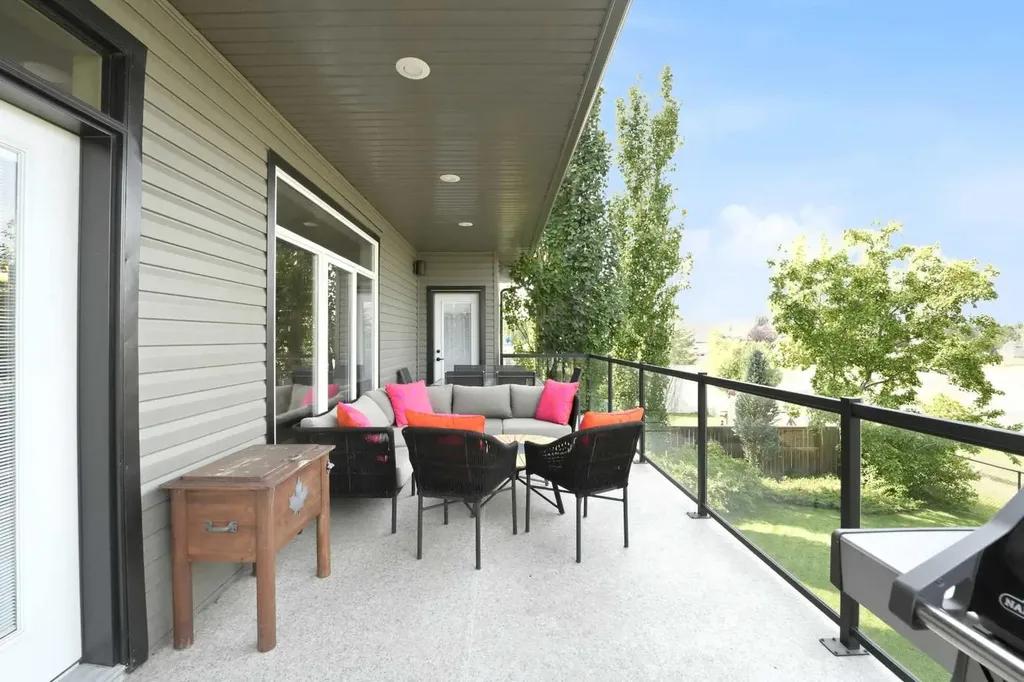 246 Addington Drive Red Deer AB T4R 3N4