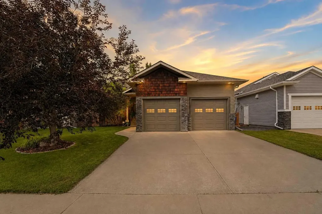 246 Addington Drive Red Deer AB T4R 3N4