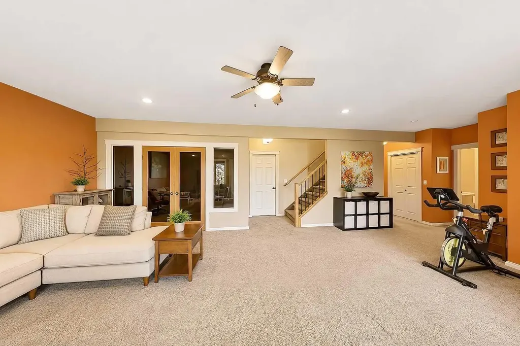 246 Addington Drive Red Deer AB T4R 3N4