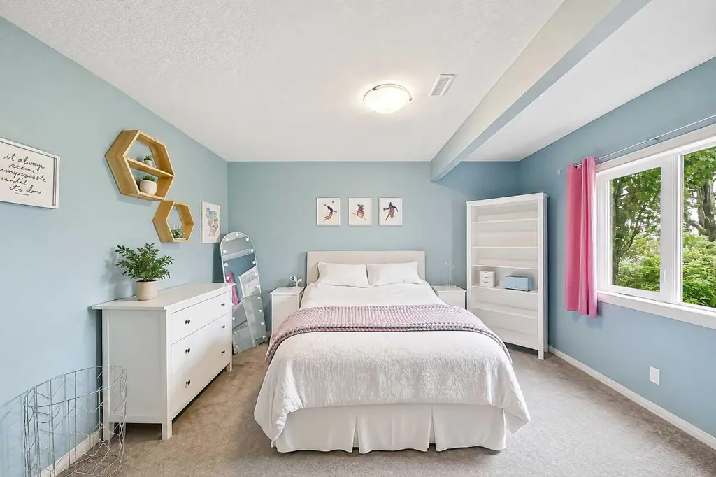 246 Addington Drive Red Deer AB T4R 3N4