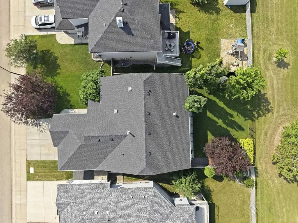 246 Addington Drive Red Deer AB T4R 3N4