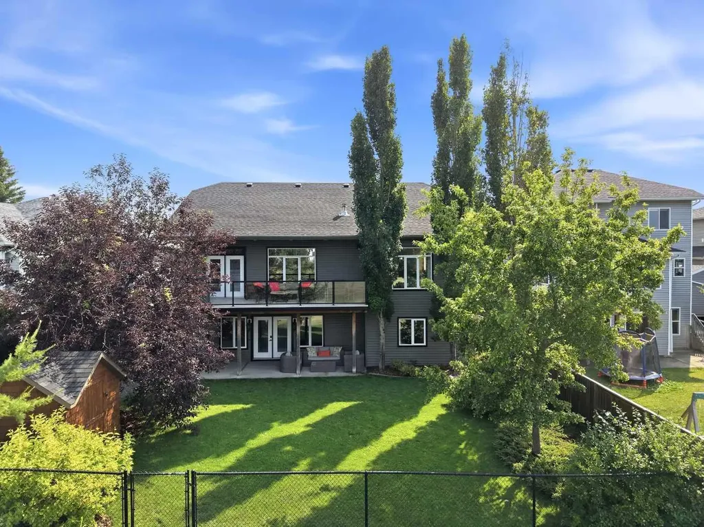 246 Addington Drive Red Deer AB T4R 3N4