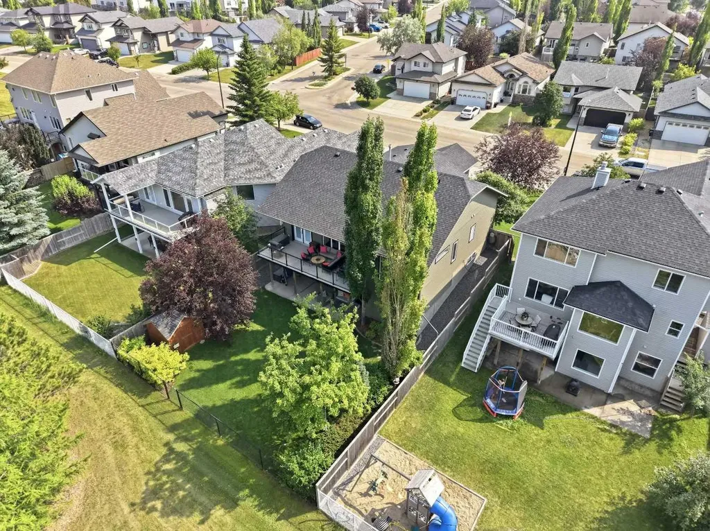 246 Addington Drive Red Deer AB T4R 3N4