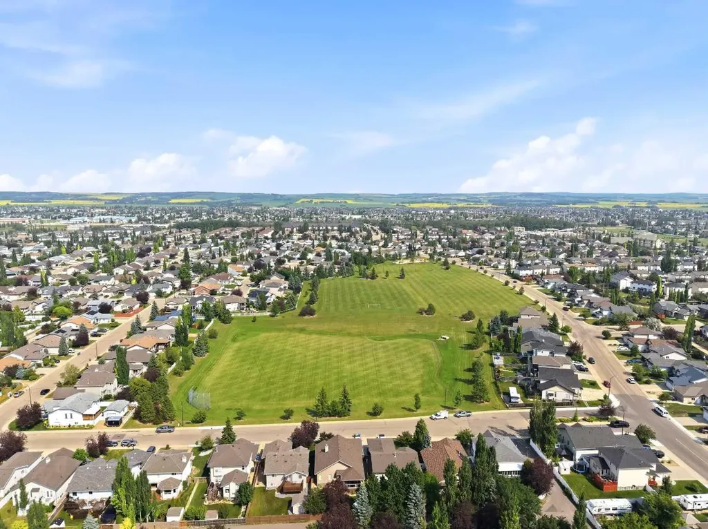 246 Addington Drive Red Deer AB T4R 3N4