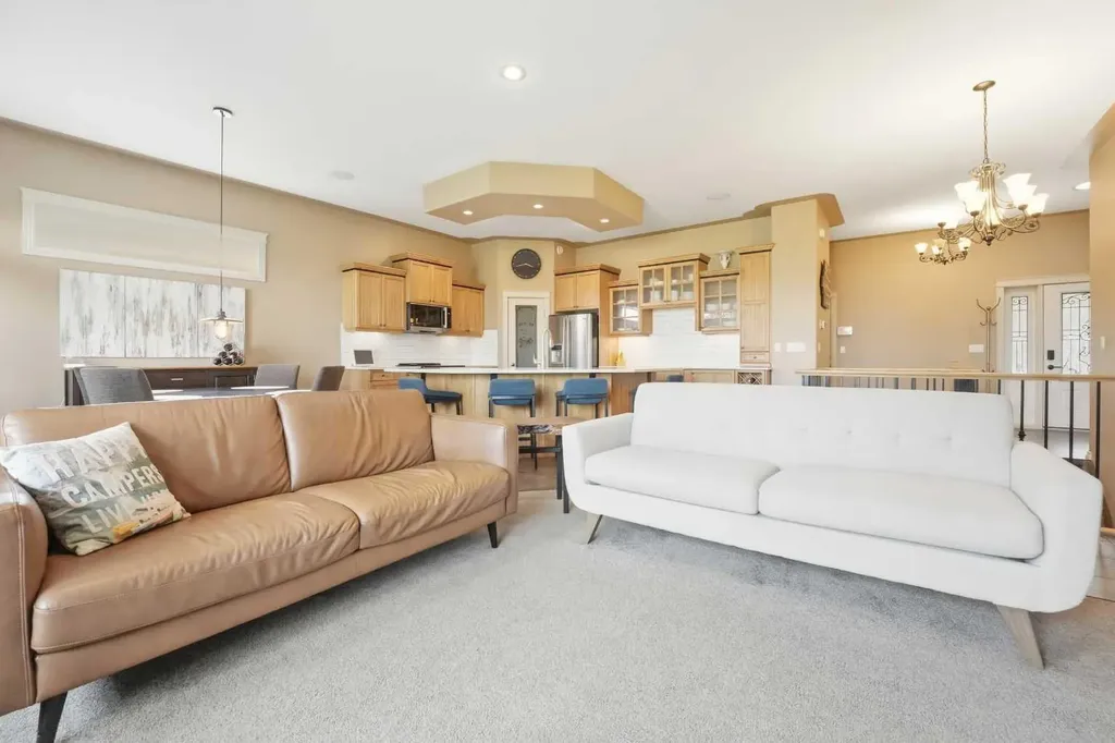 246 Addington Drive Red Deer AB T4R 3N4