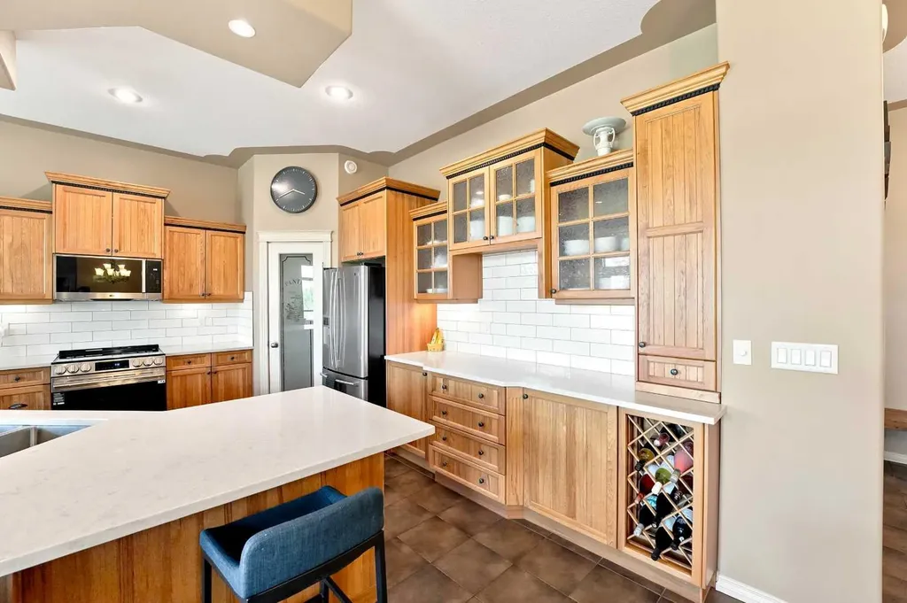 246 Addington Drive Red Deer AB T4R 3N4