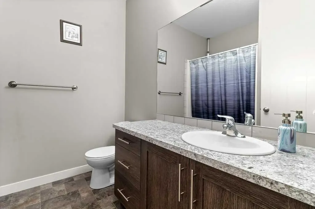 142 Ava Crescent Blackfalds AB T4M 0M8