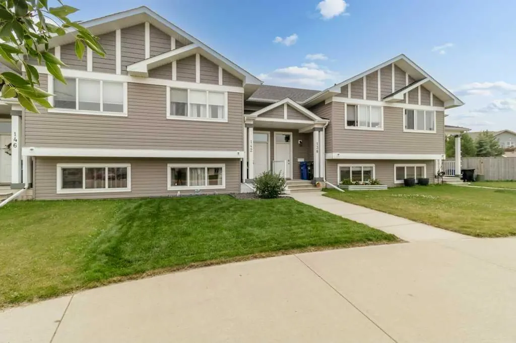 142 Ava Crescent Blackfalds AB T4M 0M8
