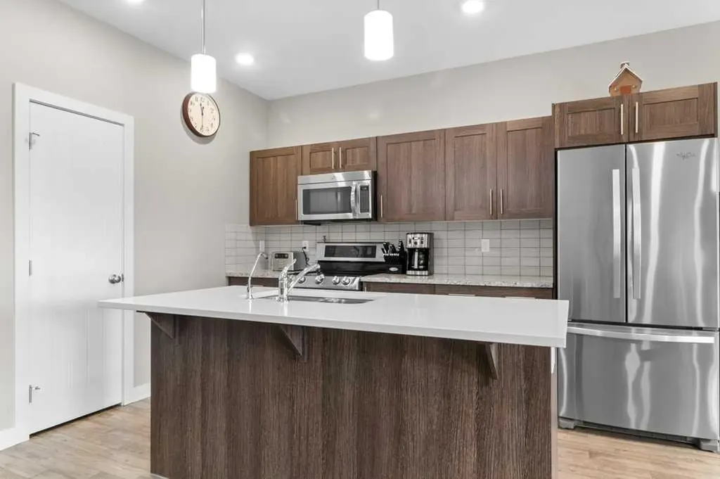 142 Ava Crescent Blackfalds AB T4M 0M8