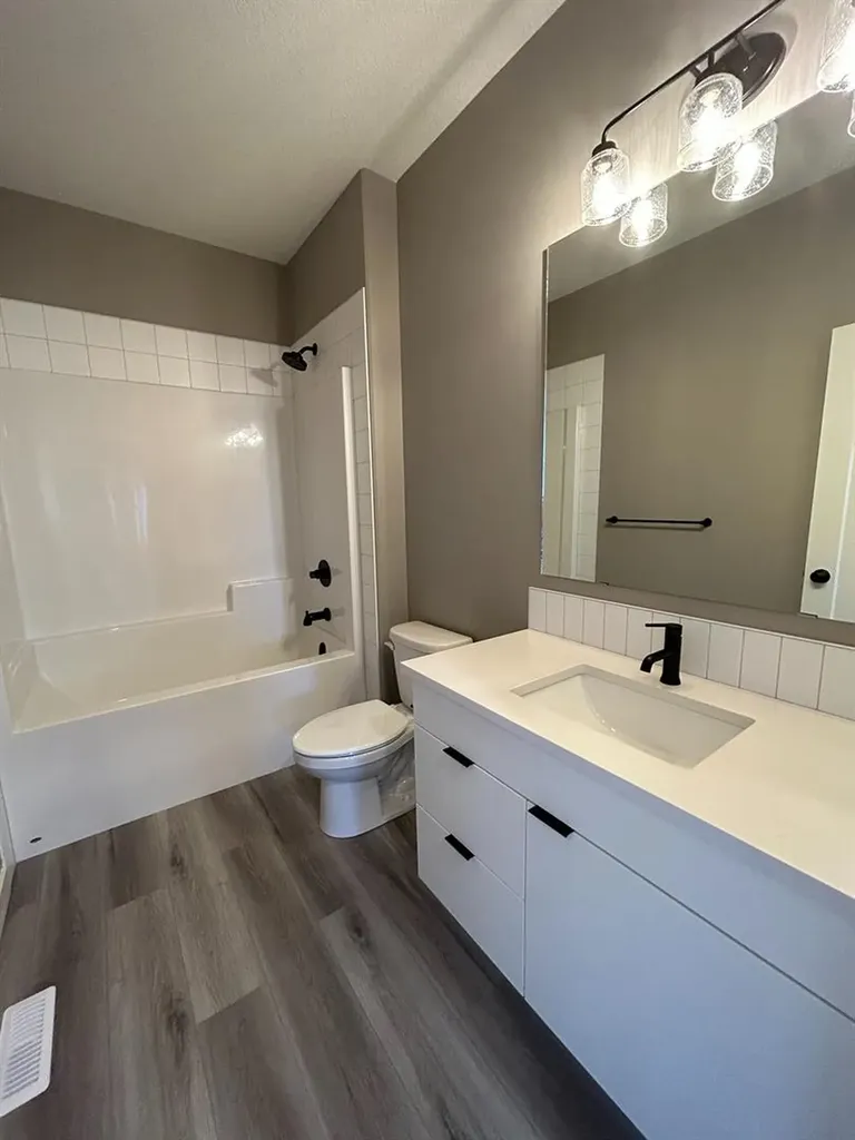 11410 Wisteria Court Grande Prairie AB T8V6T5