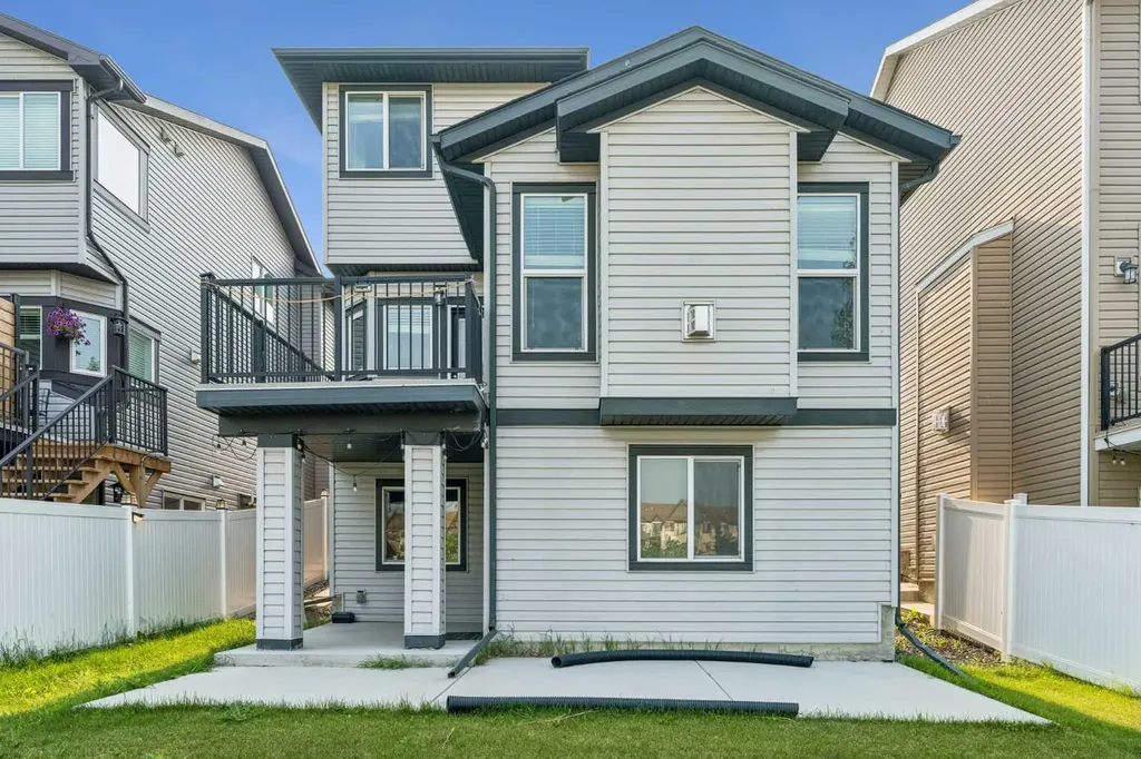 172 Brightoncrest Point SE Calgary AB T2Z 5A6