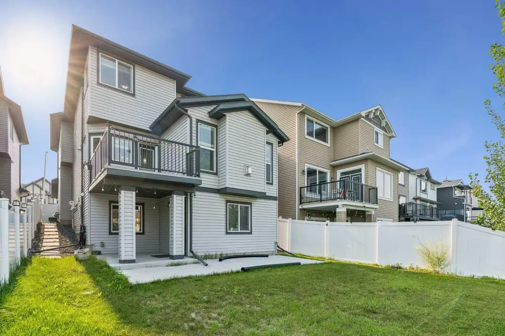 172 Brightoncrest Point SE Calgary AB T2Z 5A6