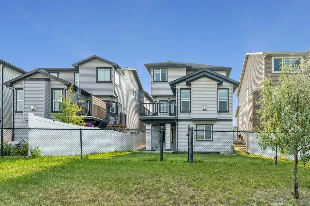 172 Brightoncrest Point SE Calgary AB T2Z 5A6