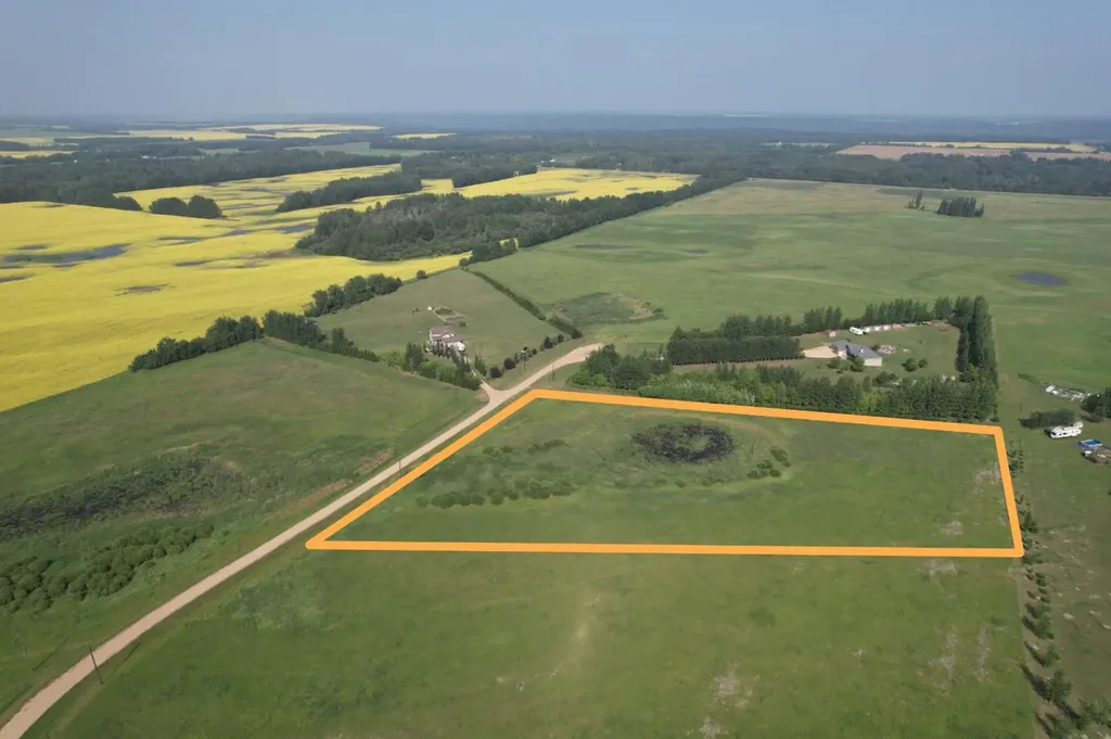 5-670035 Range Road 224-6 Rural Athabasca County AB T9S 1L6
