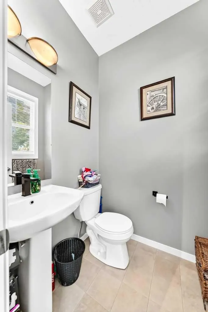 60 New Brighton Point SE Calgary AB T2Z1B9