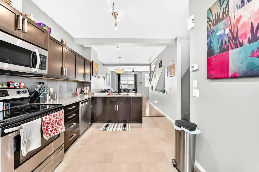 60 New Brighton Point SE Calgary AB T2Z1B9