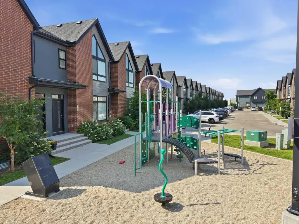 146 Sage Meadows Gardens NW Calgary AB T3P 1K2
