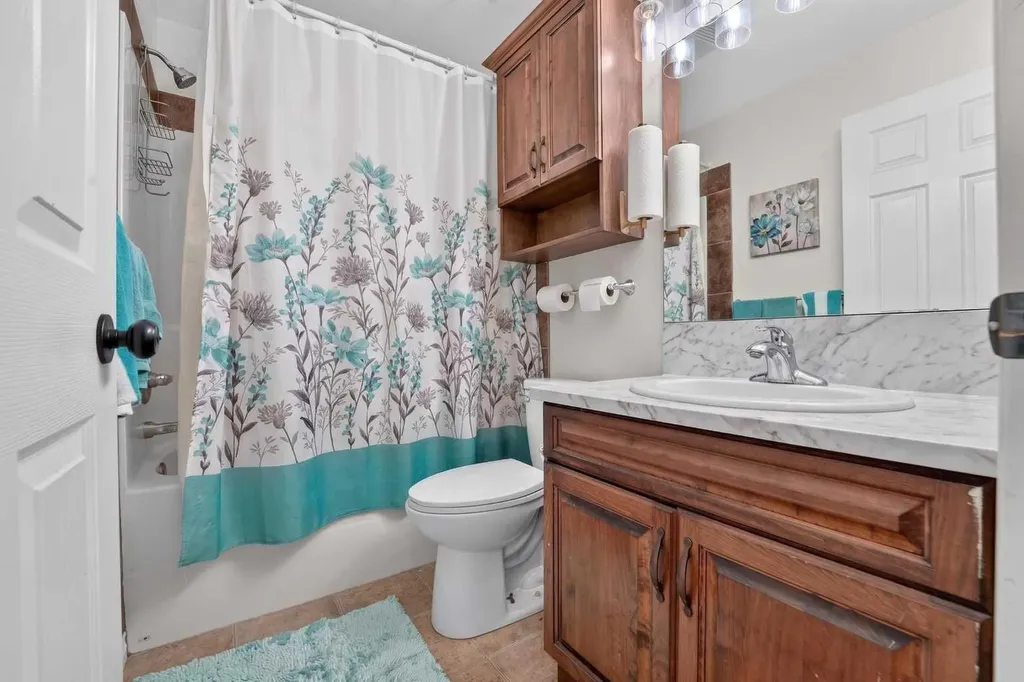 62 Coalbanks Gate W Lethbridge AB T1J 2A1