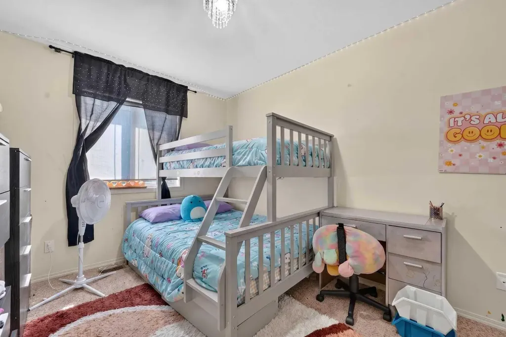 62 Coalbanks Gate W Lethbridge AB T1J 2A1